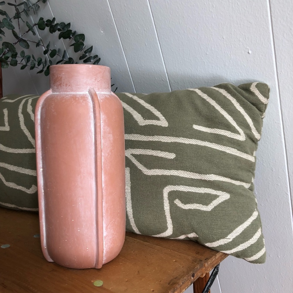 2 piece home bundle pillow & claw piece